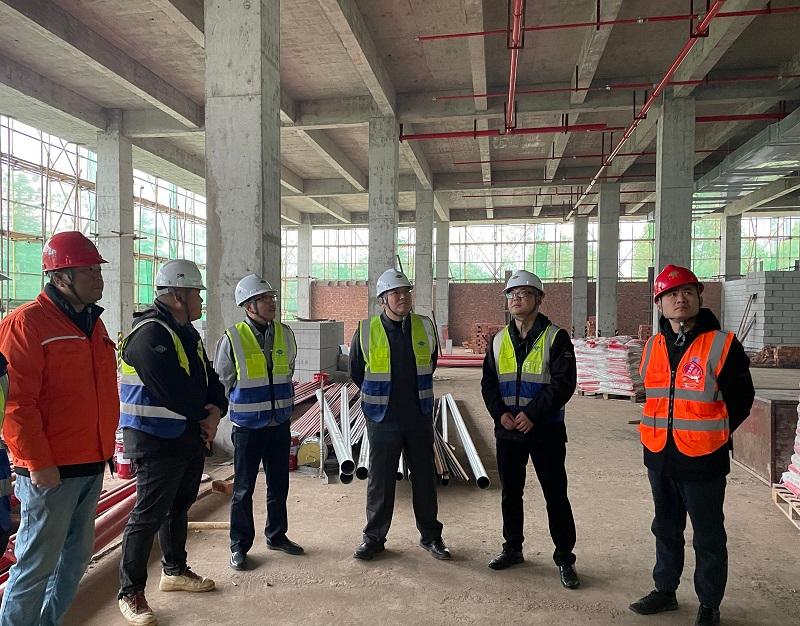 趙亮深入市政工程公司在岳項目進行督導調(diào)研